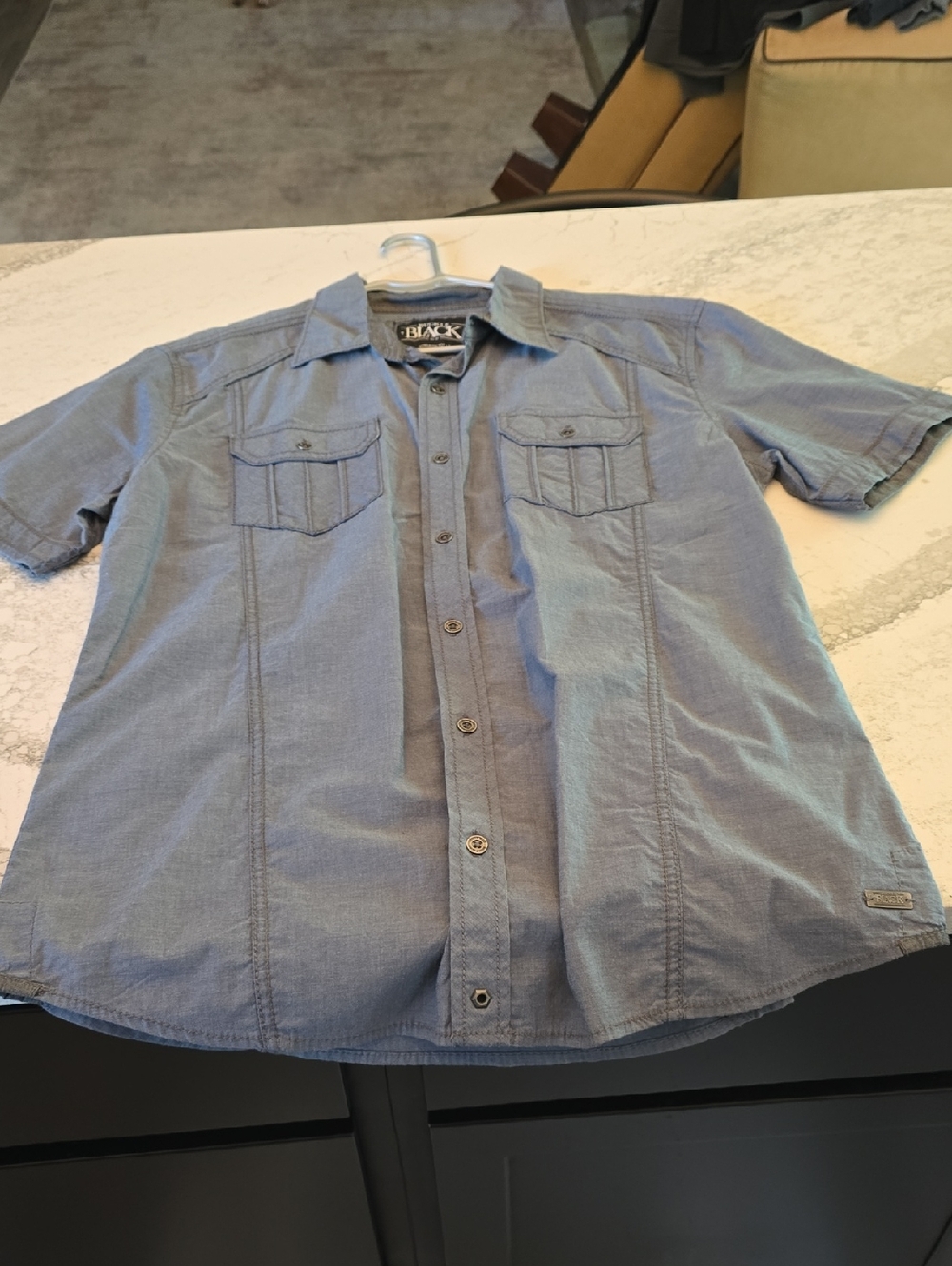 Buckle Black Short Sleeve Button-Down Shirt in Light Blue